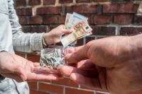 Rauschgift an Jugendliche verkauft
