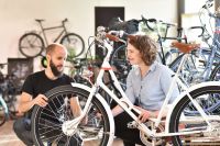 Zwei E Bikes aus Carport in Grafing entwendet Zeug
