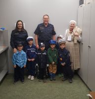 Besuch bei der Poinger Polizei