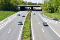 Halbseitige Brückensperrung