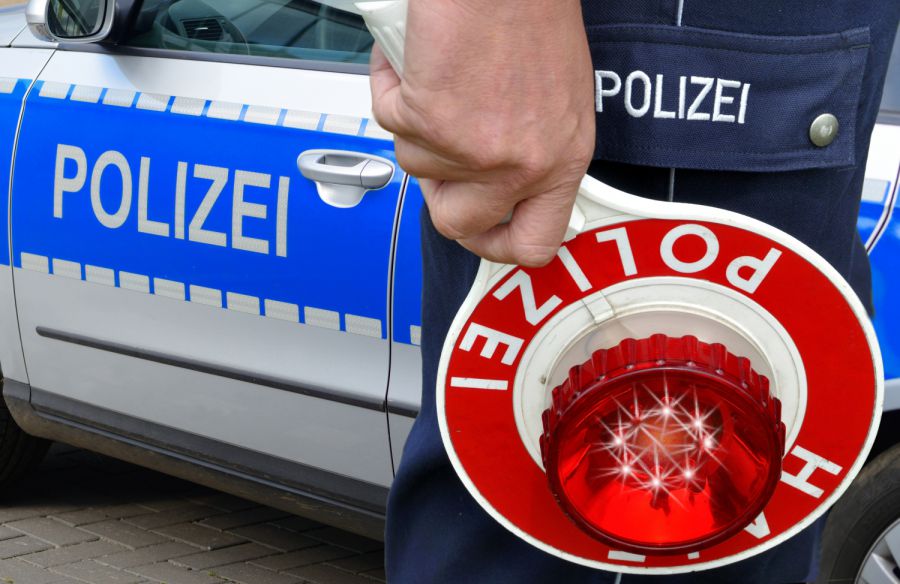ZORNEDING Fahrer unter Alkoholeinfluss gestoppt
