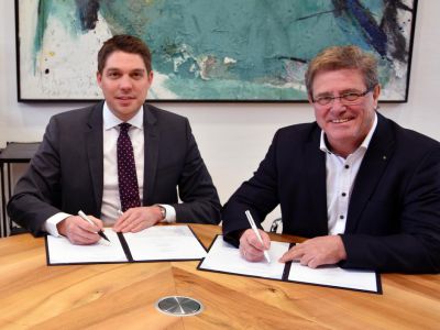 TH Rosenheim und Landkreis Traunstein unterzeichne