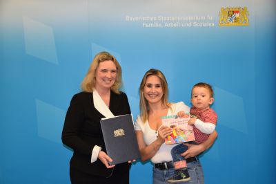 Erster Bescheid über das Bayerische Krippengeld üb