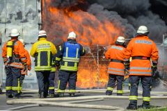 Mauern Wohnungsbrand in Mehrfamilienhaus