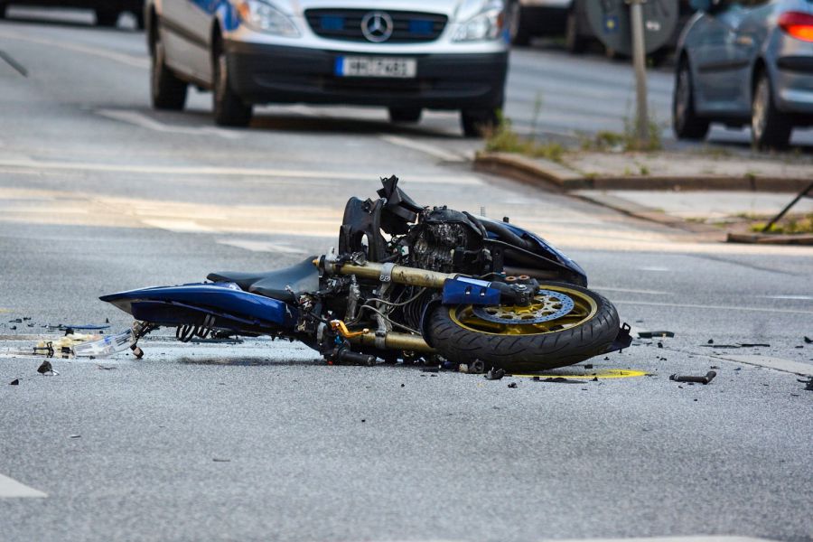 Verkehrsunfall mit schwer verletztem Motorradfahre