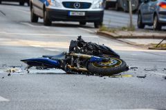 Verkehrsunfall mit schwer verletztem Motorradfahre
