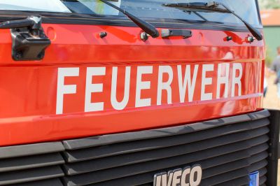 Feuerwehr Poing rettet Mann vom Dach