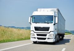 Anzing Lkw streift Radfahrerin