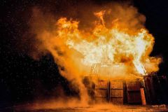 Vaterstetten 6000 Sachschaden bei Containerbrand