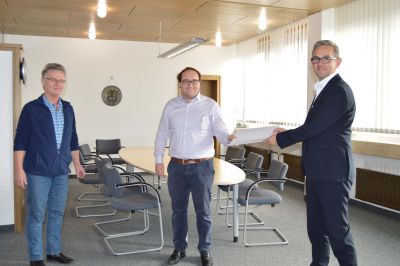 Kirchseeon REWE Arthur Sattler spendet 1 000 für d