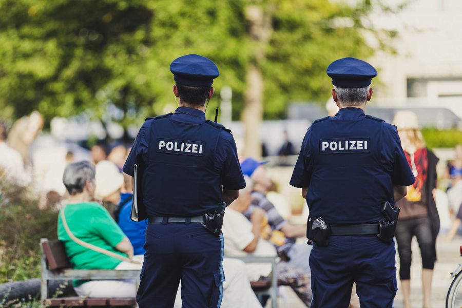 Baldham Hoher Sachschaden bei Wohnmobilaufbruch