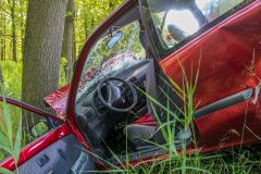 Aßling Schwerer Verkehrsunfall Pkw gegen Baum
