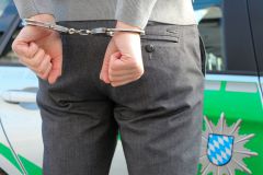 Erding Mit vorgetäuschter Liebe Geld ergaunert Kri