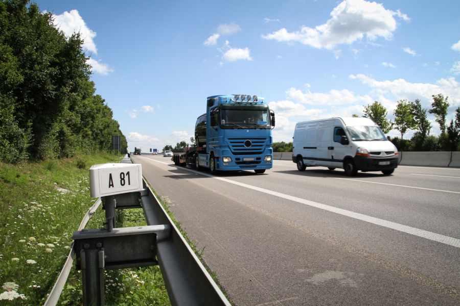 Geschwindigkeitsmessung auf der Bundesautobahn A 9